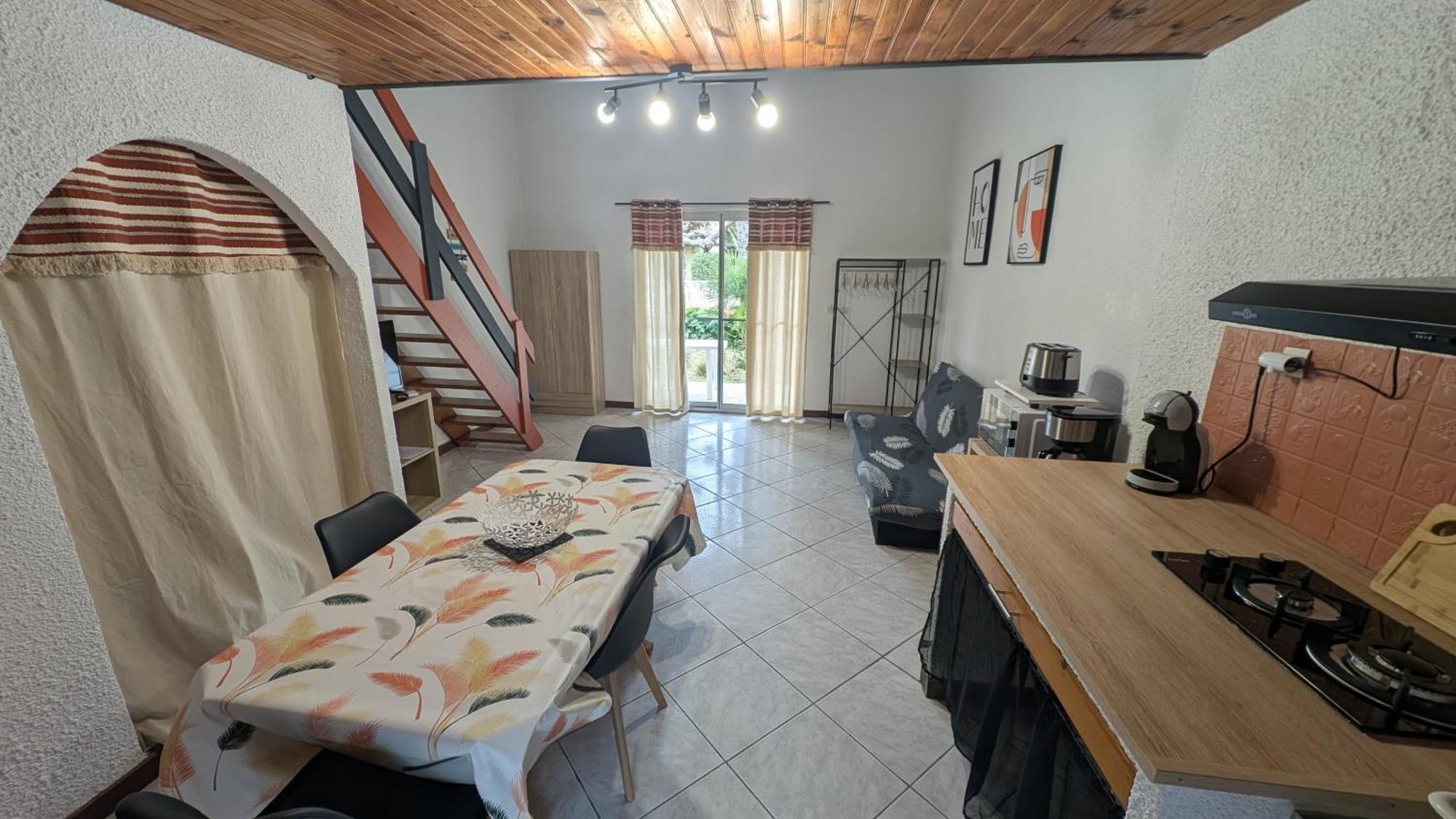 Gite La Capelle Roquefort Des Corbieres Sigean Narbonne Aude الغرفة الصورة