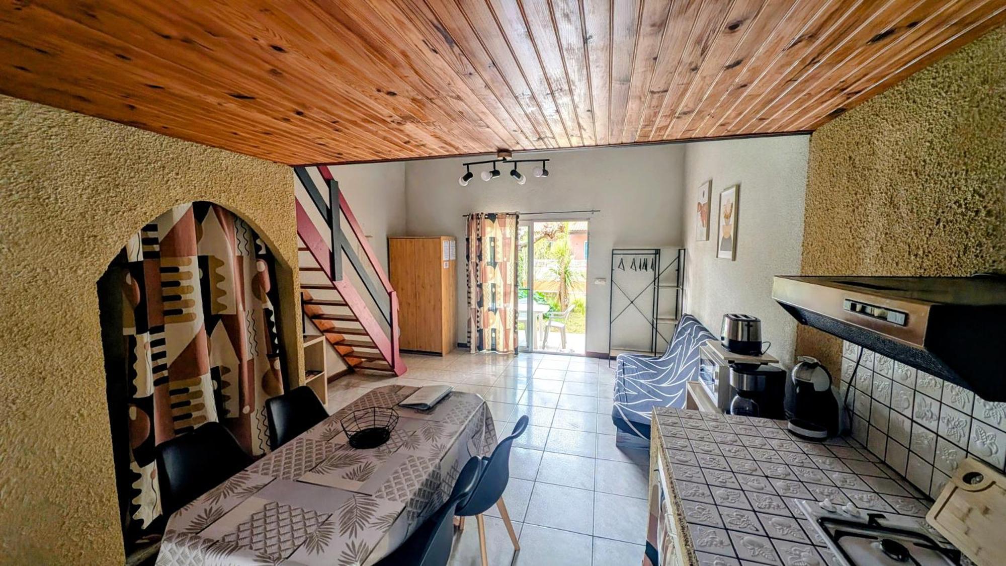 Gite La Capelle Roquefort Des Corbieres Sigean Narbonne Aude الغرفة الصورة